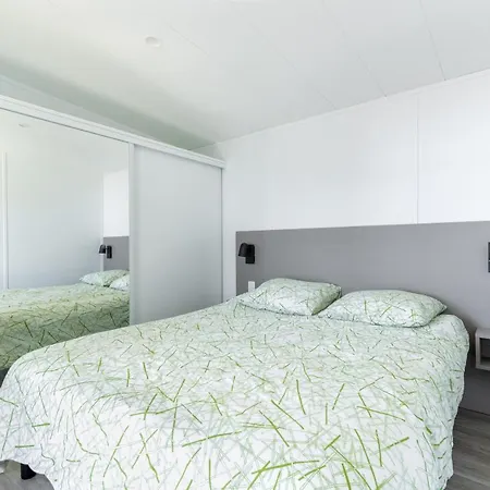 Chalet Pour 4 Dans Une Avec Piscine * Brétignolles-sur-Mer