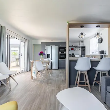 Chalet Pour 4 Dans Une Avec Piscine Brétignolles-sur-Mer